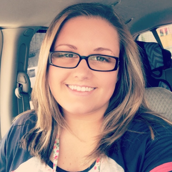 Meet your Posher, Samantha - Picture 1 of 1